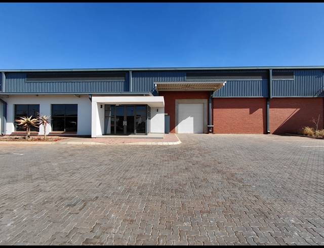 1,730M² WAREHOUSE TO LET IN WITFONTEIN